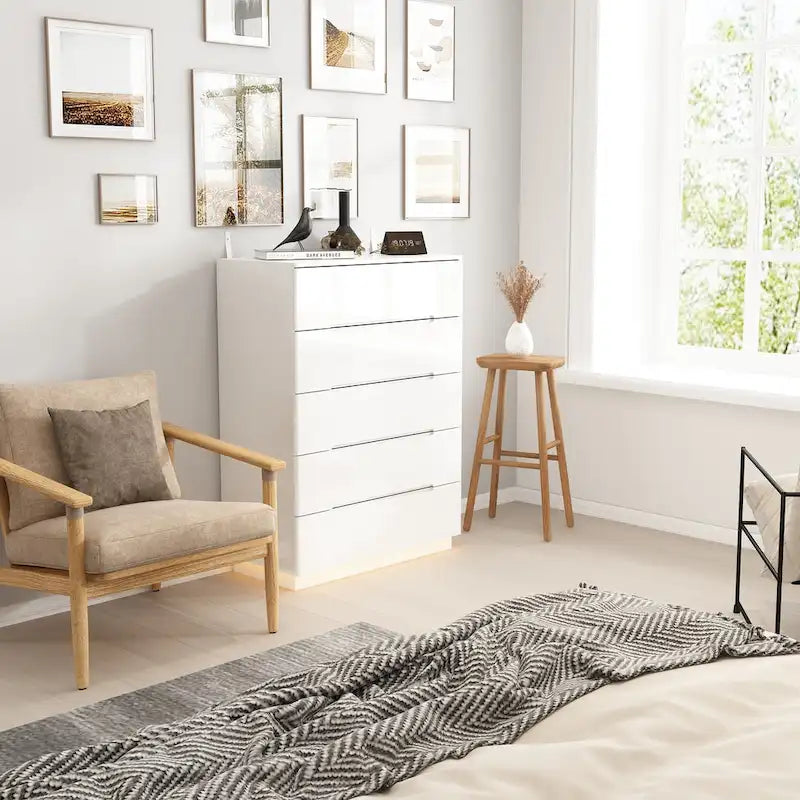 31.5" High Gloss Chest of Drawers with LED Light and Spacious Tabletop, 5 Drawers