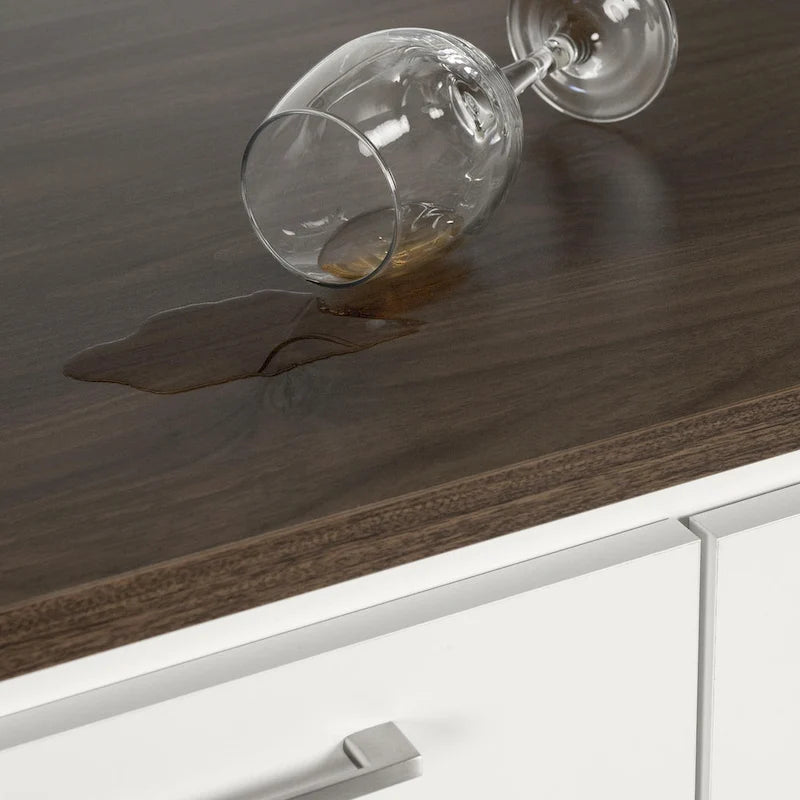 Îlot de cuisine compact avec tiroirs et rangements