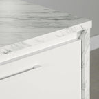 Îlot de cuisine compact avec tiroirs et rangements