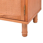 Hellblonder Schrank mit 3 Türen und Rattanpaneelen